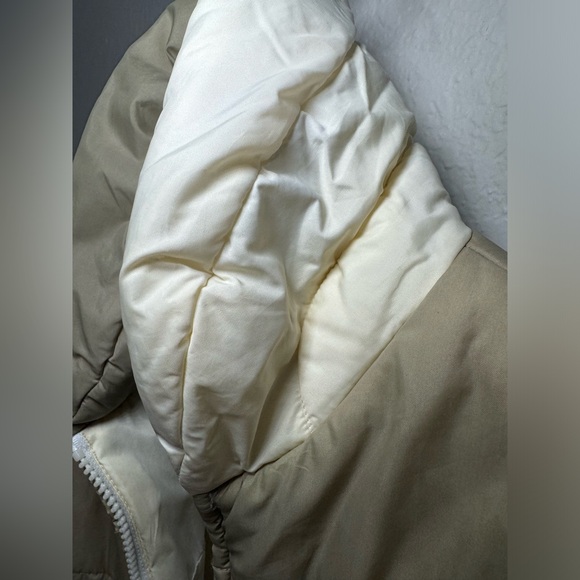 Reversible Women's down puffer jacket - Picture 12 of 12